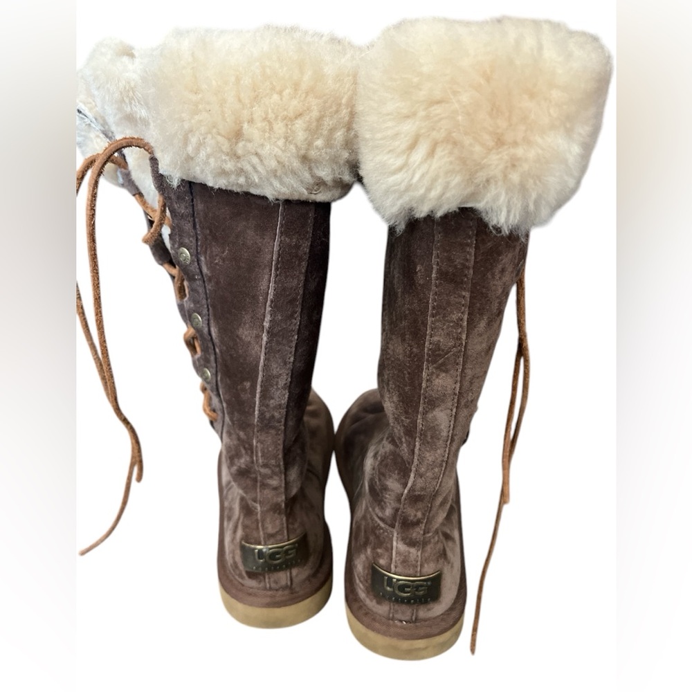 UGG WOMEN SIZE 5
